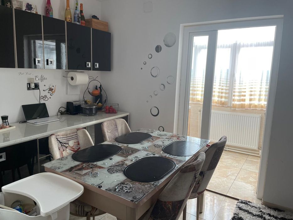 Apartament  3 camere 2 balcoane