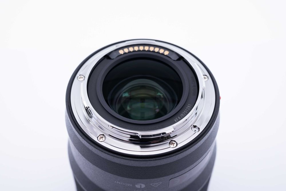 Panasonic Lumix S5 IIX + 50mm f/1.8 – КАТО НОВ (под 700 кадъра), Гаранция до края на 2027!