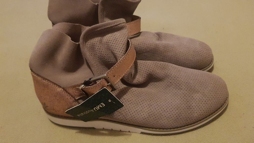 Ghete piele dama Emu 40/41