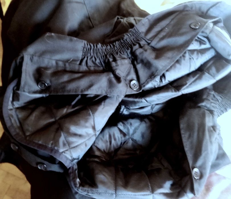 Страхотни , качествени работни панталони със сваляща се подплата Нови.