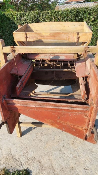 Веялки в автентичен вид и много запазена.