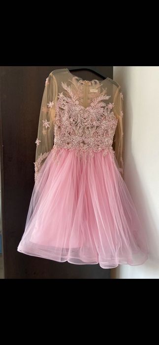 Rochii facute pe comanda, realizate la atelierul Daniela Enuș design.