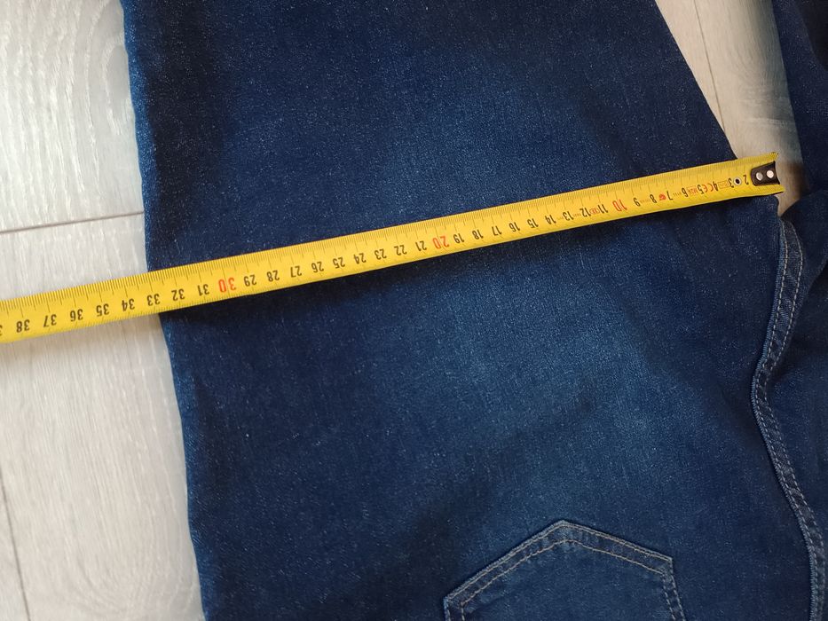 Blugi denim ușor elastici 99% bumbac mărime 50/52