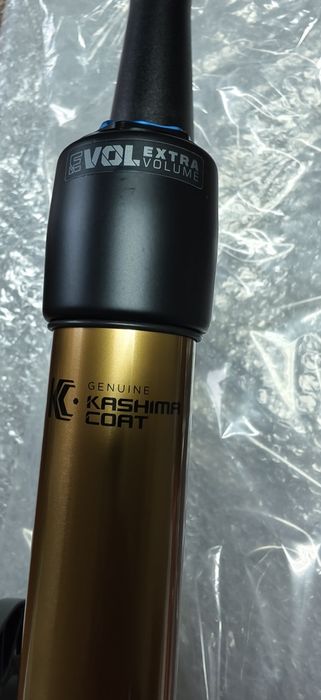 Нова Вилка FOX 2023 FACTORY SERIES 38 FLOAT 27.5 180MM GRIP 2 Kashima