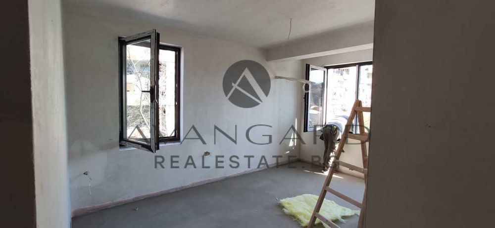 Продава се Тристаен апартамент в Пловдив, Център - 180 кв.м за 1350 €/кв.м - Снимка #6