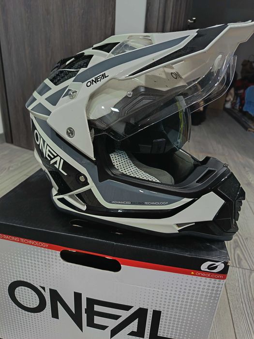 Каски 2 броя за мотор