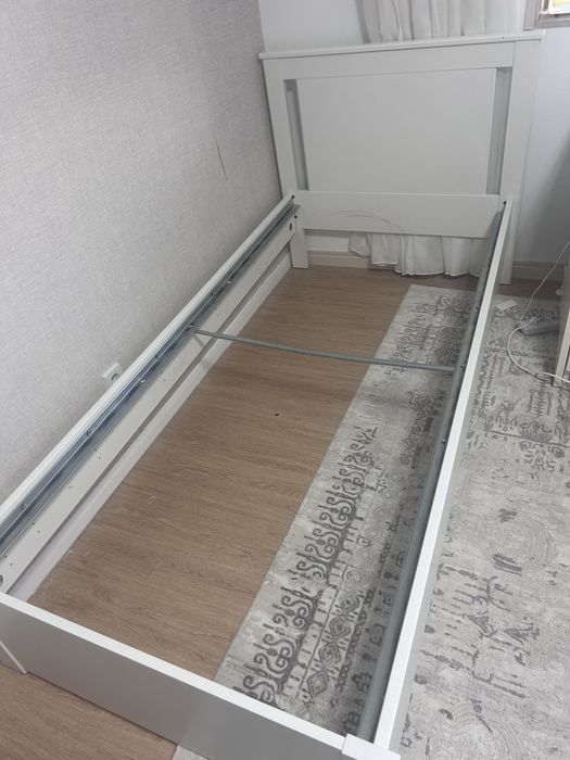 Продам кровать IKEA