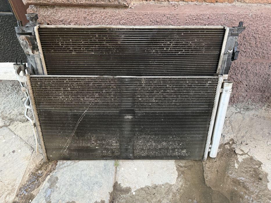 Продам радиатор КИА