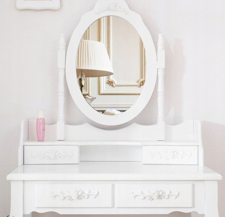 Тоалетка стандартни размери, само сглобена