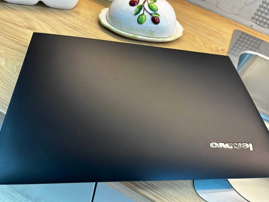 Laptop Lenovo B50-70 i5, 16GB RAM, SSD 500GB WD,IMPECABIL,BATERIE NOUA