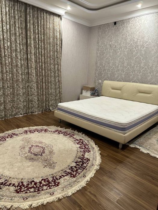 Аренда Мирабадский р-н шикарный большой дом