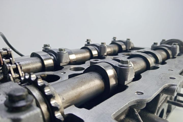 Chiulasa  completa stanga  4R8Q-6C064AG Land Rover Discovery a 3-a ge