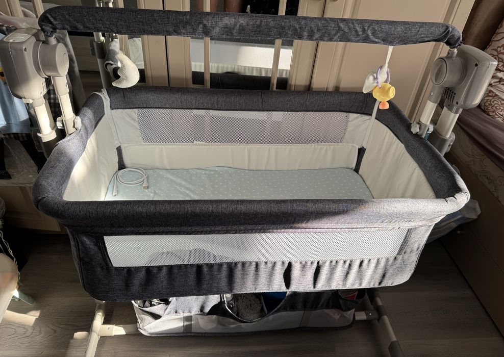 Манеж самодвигающееся