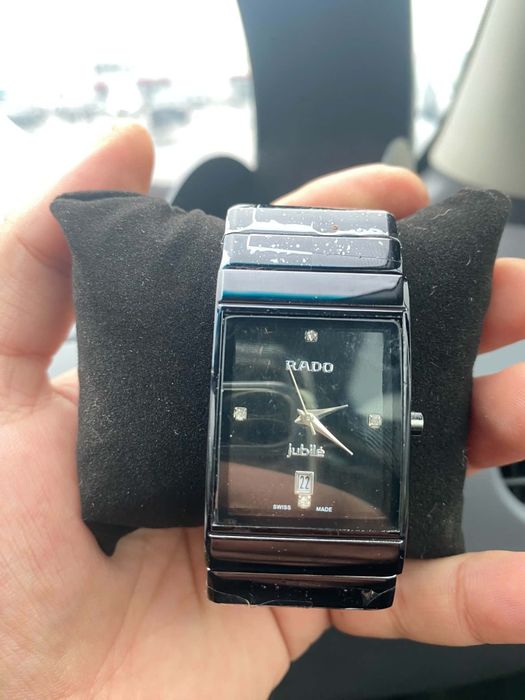 Луксозен часовник RADO Jubile Black Ceramic – Swiss Made, Черен, с дат