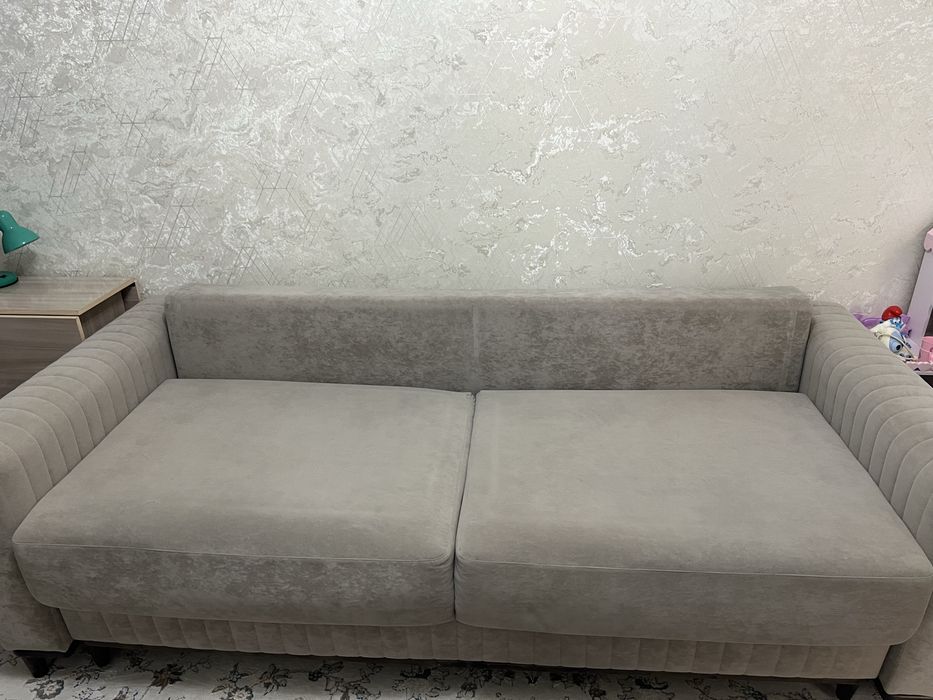 Продам диван Россия