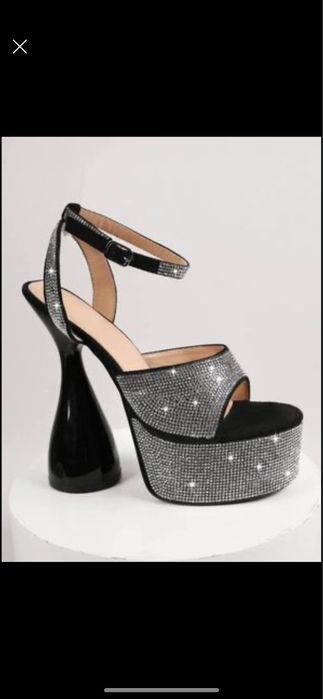 Sandale cu toc si platforma