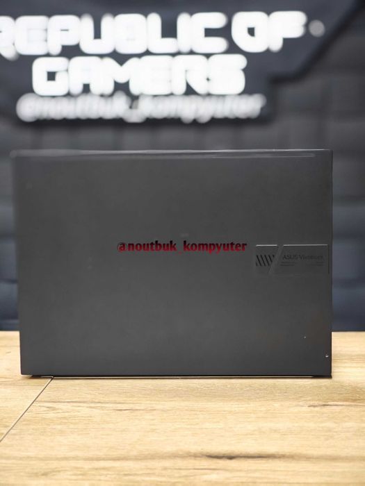 Мощный игровой Asus Oled