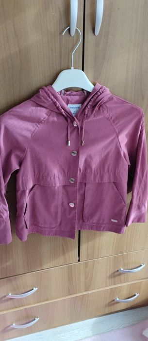 Пролетно яке за момиче