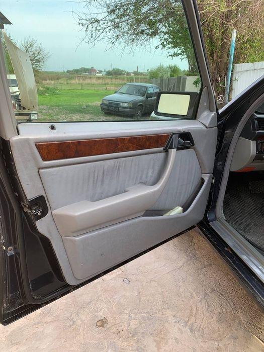 Продам срочно Мерседес чистая ешка