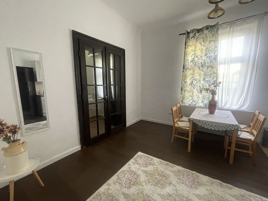 Casa de inchiriat