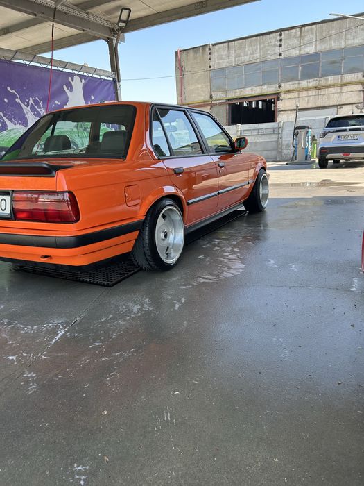 Bmw e30 324td automobil istoric