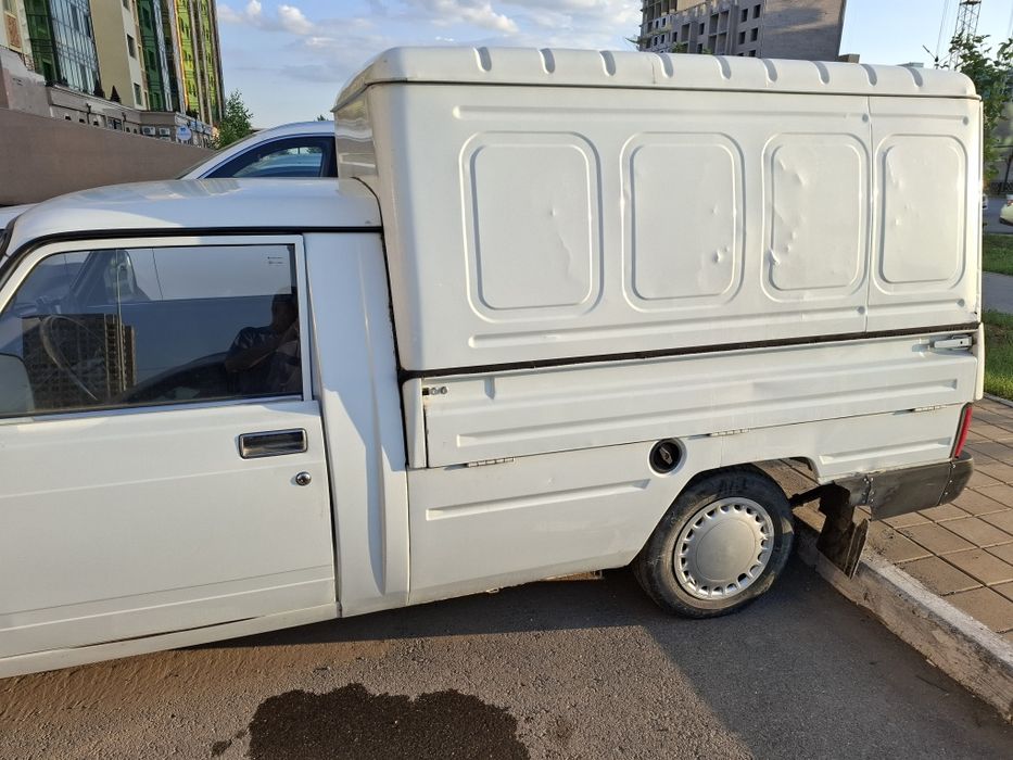 Продам ИЖ 2117 год 2011