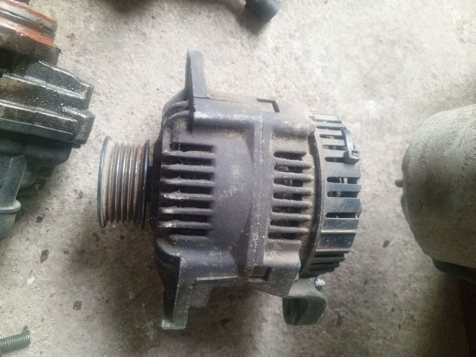 Кроме двигателя все есть ниссан примера