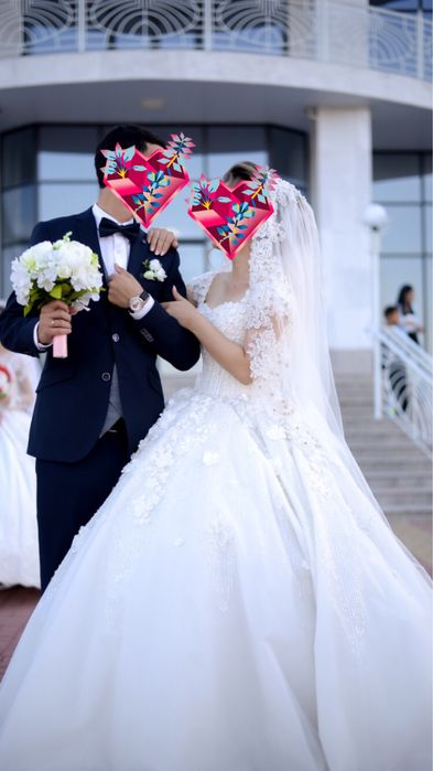 Продам свадебное платье Актобе