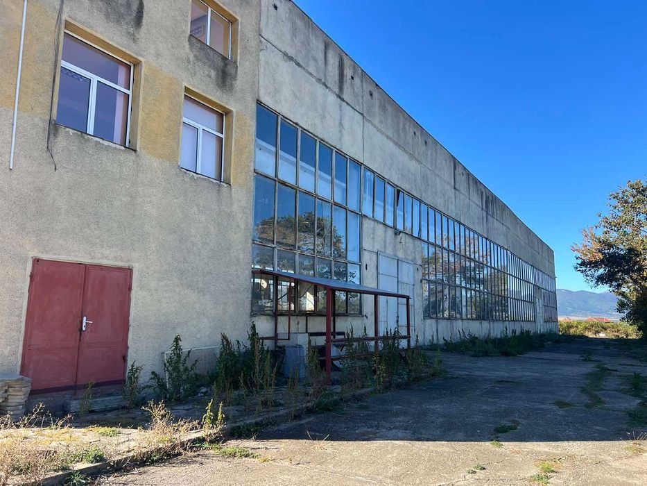 Продава се Промишлена сграда в Казанлък - 16466 кв.м за 93 €/кв.м - Снимка #18