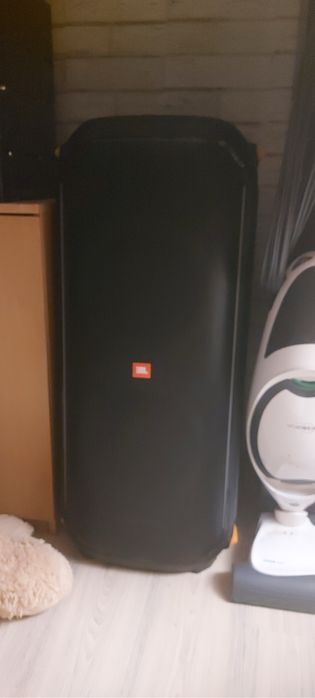 Jbl partybox 710