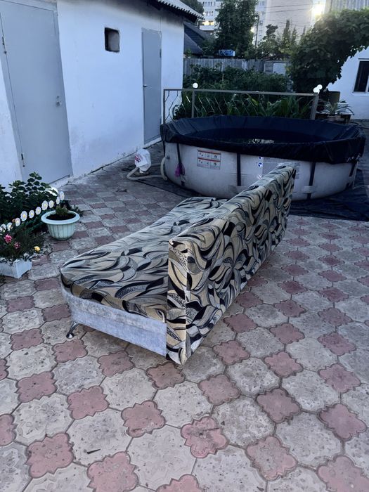 Отдам тахту Б/У бесплатно