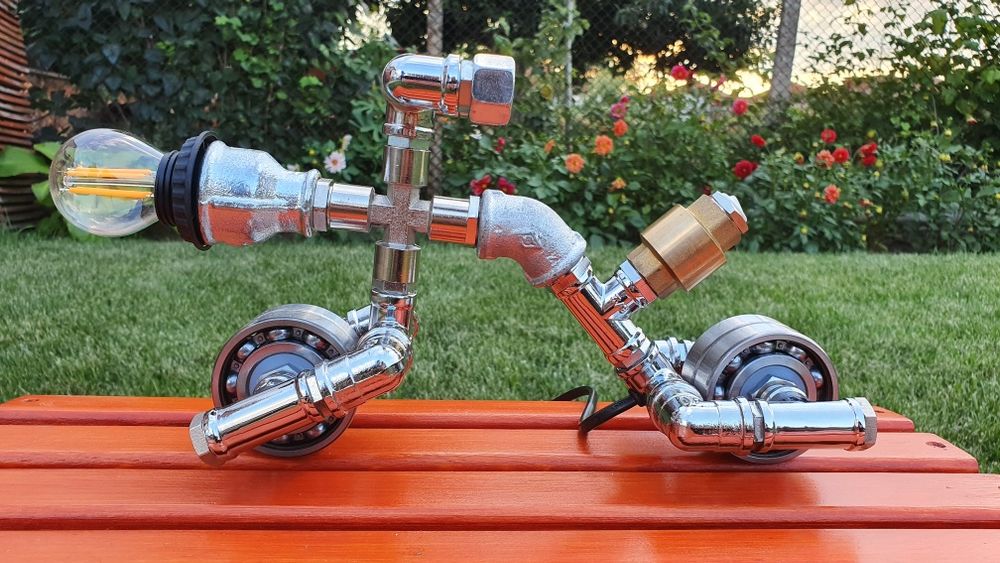 Бутикова настолна / нощта лампа -ЧОПЪР/МОТОР