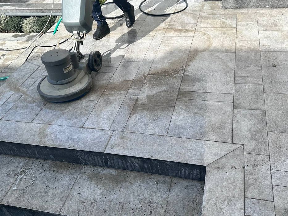 Чистка брусчатки. Мойка фасадов. Химчистка мебели. Уборка