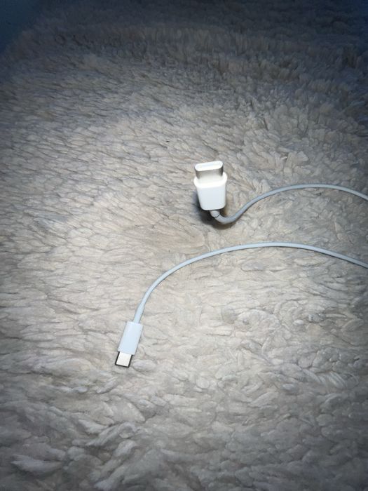 2 X Apple Usb C to Lightning noi