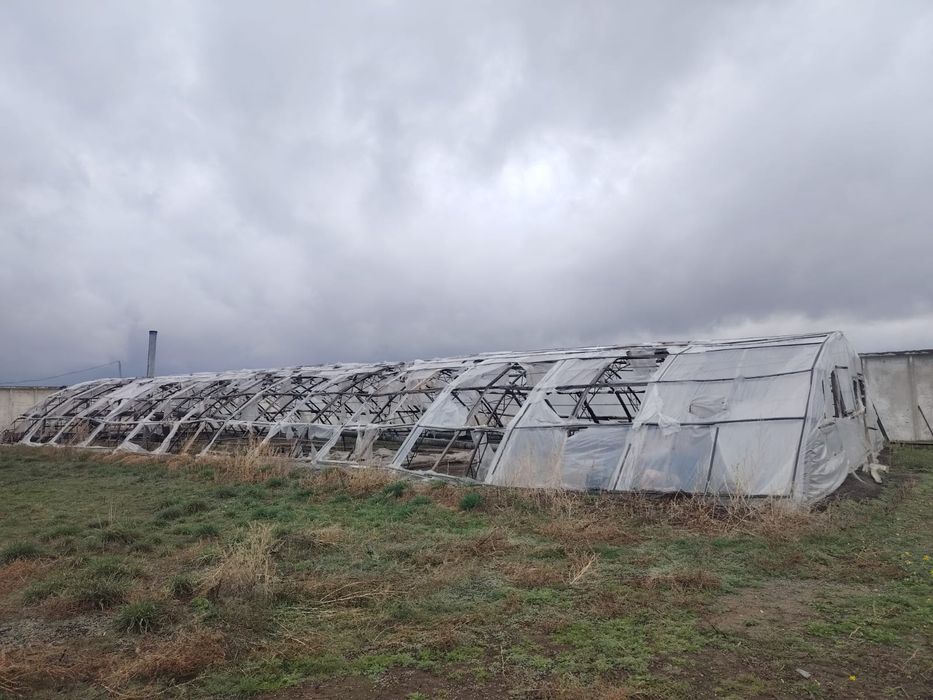 Продам теплицу за городом