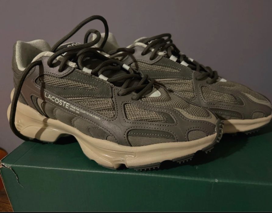 Lacoste pantofi sport marimea 45 purtati o singura data