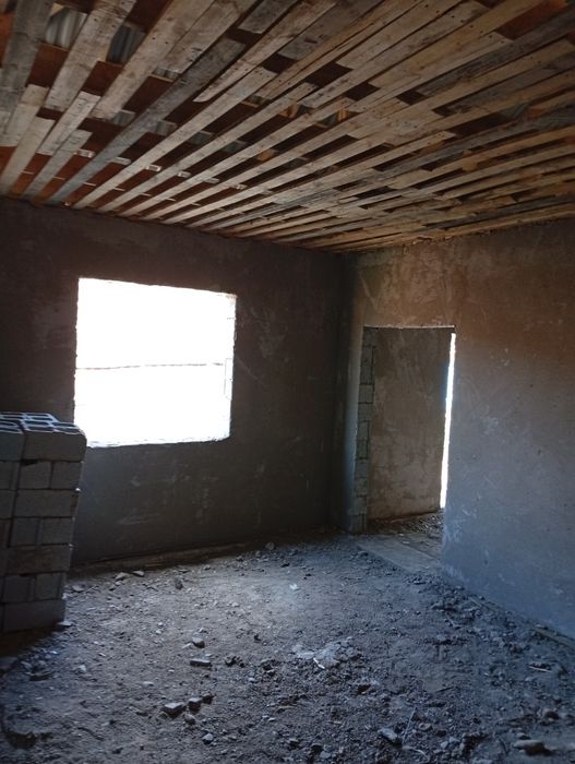 Продам дом не законченном виде