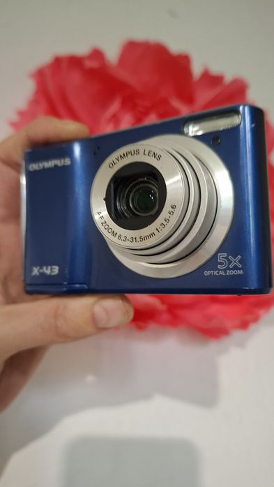 Olympus X-43 компактен дигитален фотоапарат