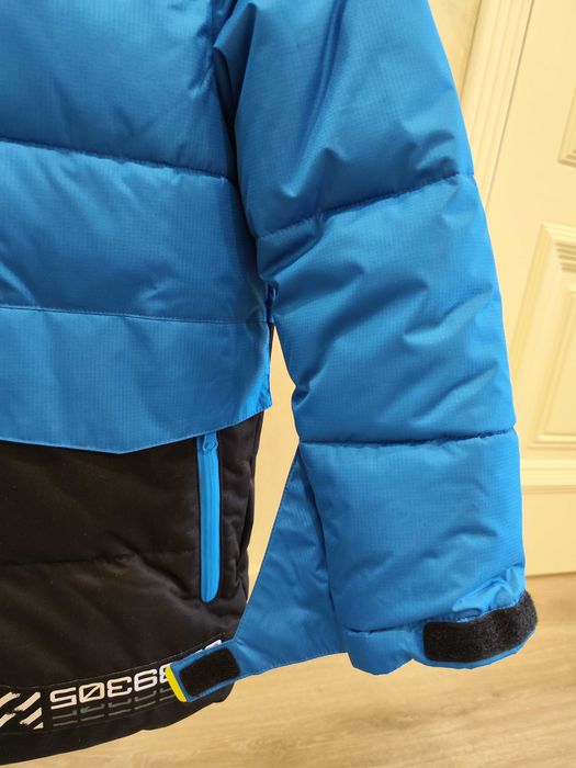 Зимняя верхняя одежда для мальчика.