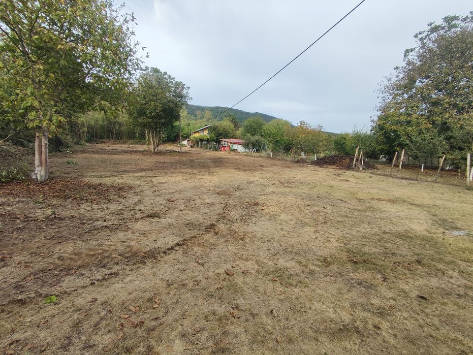 Продава парцел на Крушевския баир