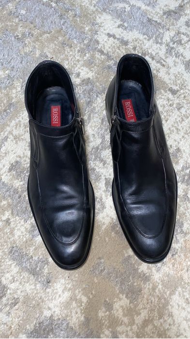 Стильная обувь Rossi