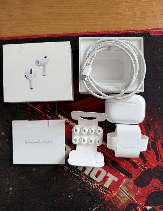 AirPods Pro 3 Carcasa + casca dreapta