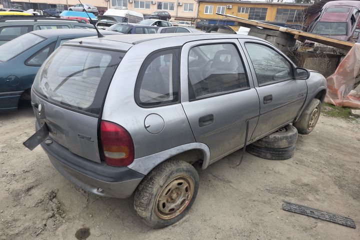 Chiulasa Opel Corsa 1995 1.2i MT (45 hp)