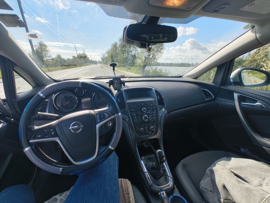 Opel Astra J break 1.7 CDTI Sports Tourer (Break)