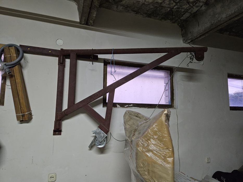 Кран консольный поворотный 0,5 тонны