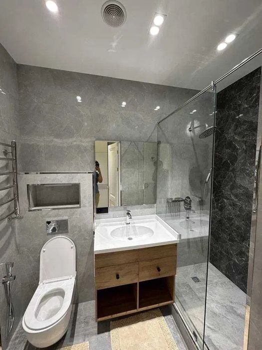 Метро Ойбек-Новостройка! Сдается новая квартира в центре города!