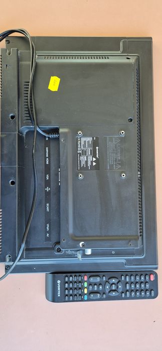 Vând televizor marca Vortex de 19 inchi  pentru piese