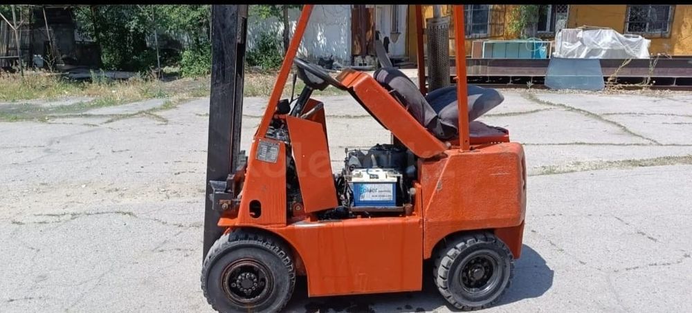Погрузчик вилочный Балканар