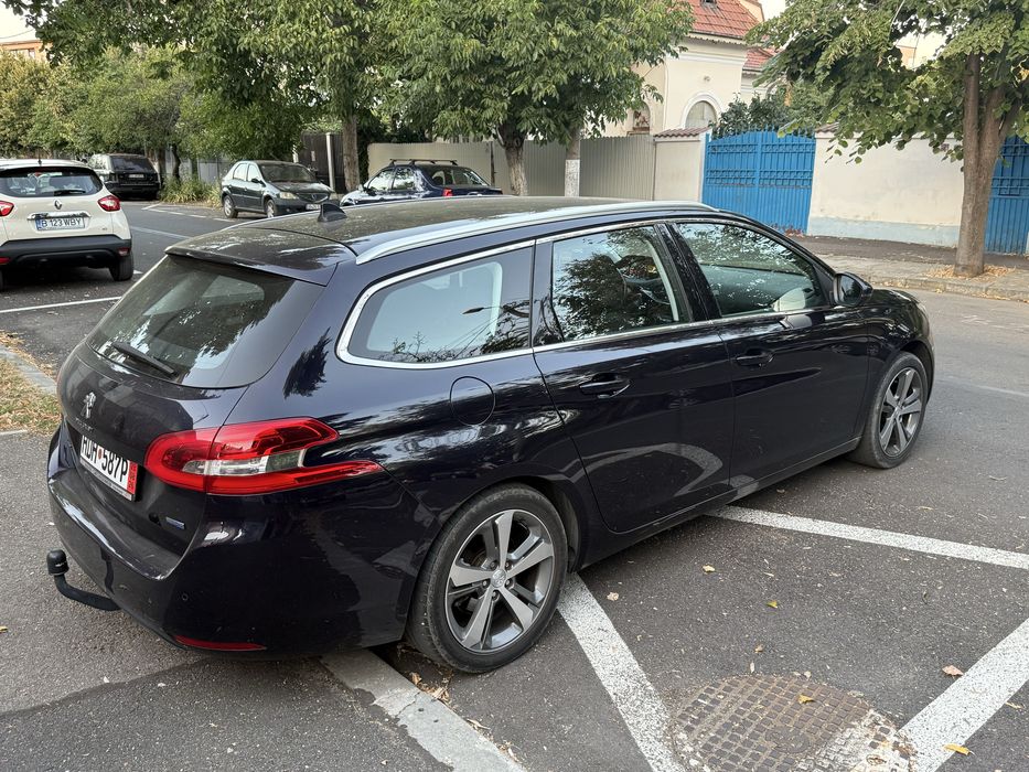 Peugeot 308 2017 2.0 l diesel 150 cp euro 6 automat Led navi camera marsalier jante 17’ km absolut reali dovediti cu factur carte de service completa