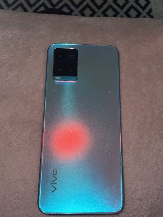 телефон vivo Y33s